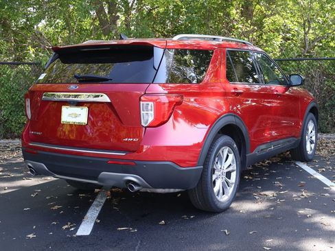 Used 2024 Ford Explorer Limited image 8