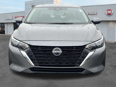 Used 2024 Nissan Sentra SV FWD image 2