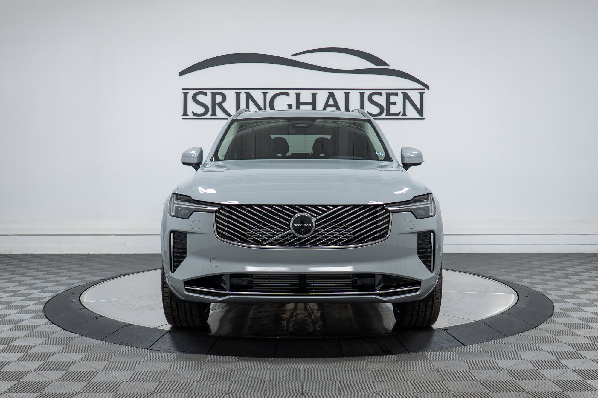 New 2026 Volvo XC90 T8 Plus w/ Protection Package Premier AWD/4WD image 2