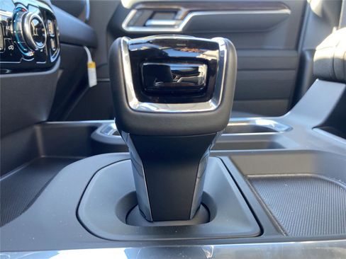 New 2026 GMC Sierra 1500 Elevation image 28