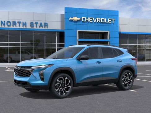New 2026 Chevrolet Trax RS FWD image 2