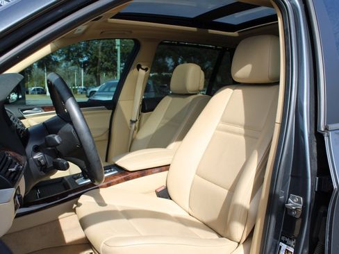 Used 2012 BMW X5 xDrive35d image 5