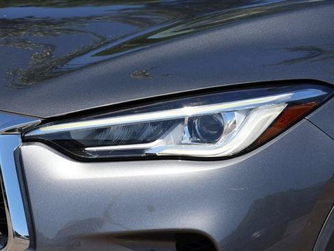 Used 2019 INFINITI QX50 Essential w/ Premium Heat Package AWD/4WD image 10