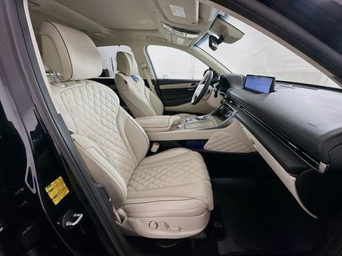 Certified 2024 Genesis GV80 3.5T w/ Prestige Package image 29