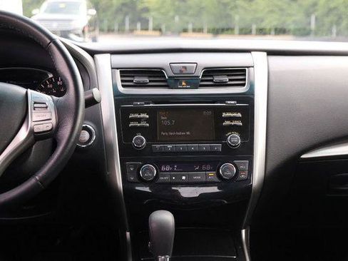 Used 2014 Nissan Altima 2.5 SV FWD image 22