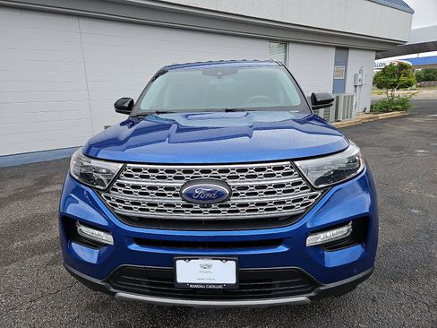 Used 2021 Ford Explorer Limited w/ Equipment Group 301A AWD/4WD image 6
