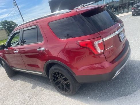 Used 2017 Ford Explorer Limited AWD/4WD image 18