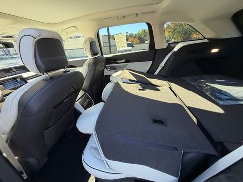 New 2026 Lincoln Nautilus Black Label image 11