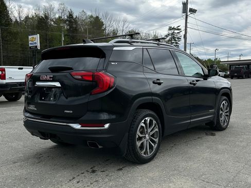 Used 2019 GMC Terrain SLT w/ Preferred Package AWD/4WD image 4