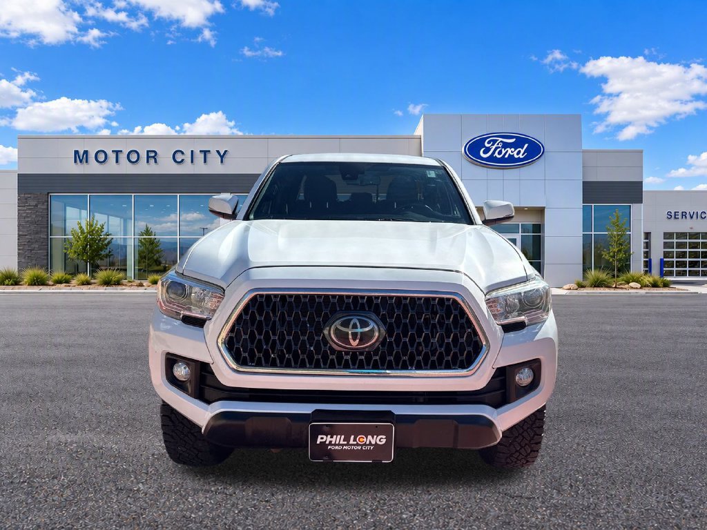 Used 2019 Toyota Tacoma TRD Off-Road AWD/4WD image 2