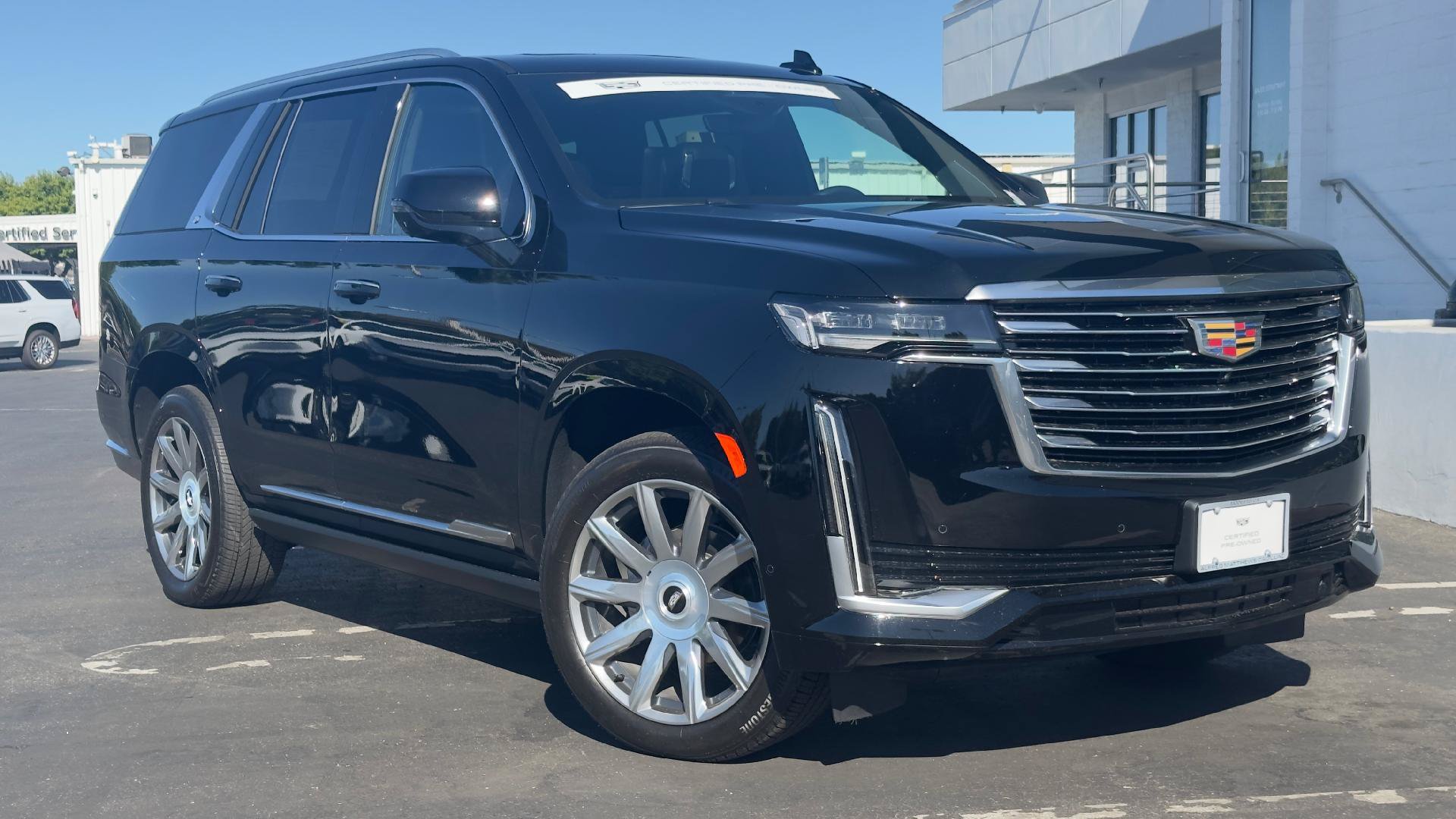 Certified 2024 Cadillac Escalade Premium Luxury Platinum AWD/4WD image 1