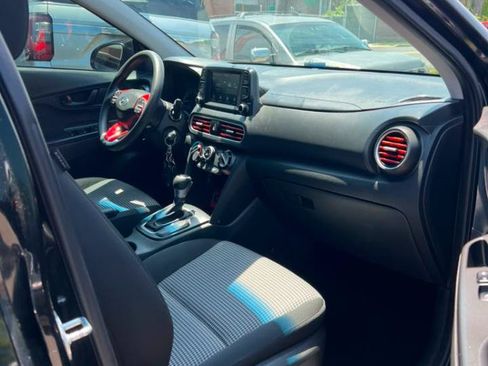 Used 2021 Hyundai Kona SE FWD image 29