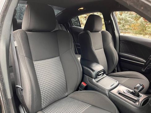 Used 2021 Dodge Charger R/T image 39