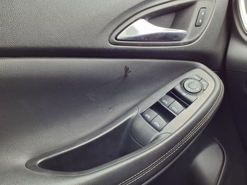 Used 2024 Buick Encore GX Sport Touring image 18