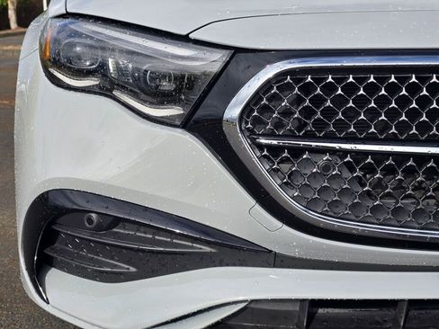 New 2026 Mercedes-Benz E 350 4MATIC Sedan image 31
