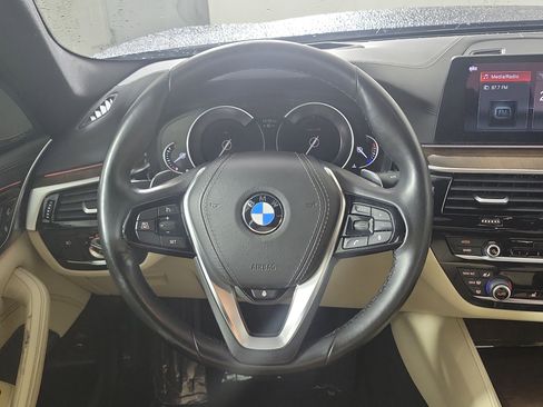 Used 2018 BMW 530i xDrive image 12