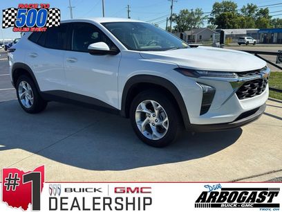 Used 2025 Chevrolet Trax LS w/ LS Convenience Package