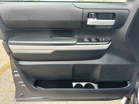 Certified 2018 Toyota Tundra SR5 w/ SR5 Upgrade Package AWD/4WD image 12