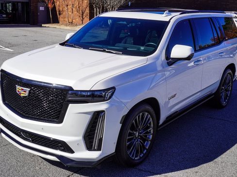 Used 2023 Cadillac Escalade V image 44