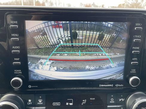 Used 2019 Toyota Highlander Plus image 41