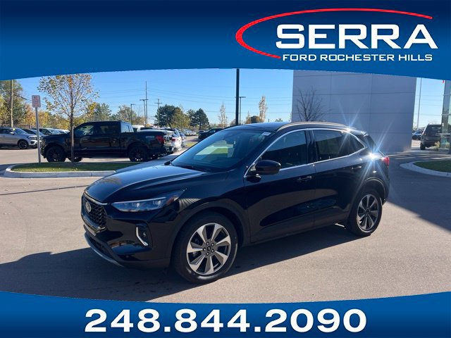 Used 2023 Ford Escape Platinum AWD/4WD image 1