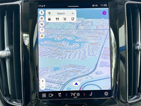 Used 2023 Volvo XC60 B5 Plus w/ Protection Package Premier image 14