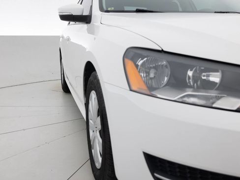 Used 2012 Volkswagen Passat 2.5 S image 10