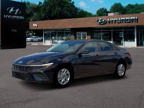 New 2026 Hyundai Elantra Blue image 2