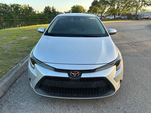 Used 2020 Toyota Corolla LE image 8