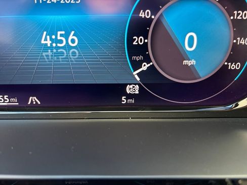 New 2026 Volkswagen Atlas Cross Sport SE image 17