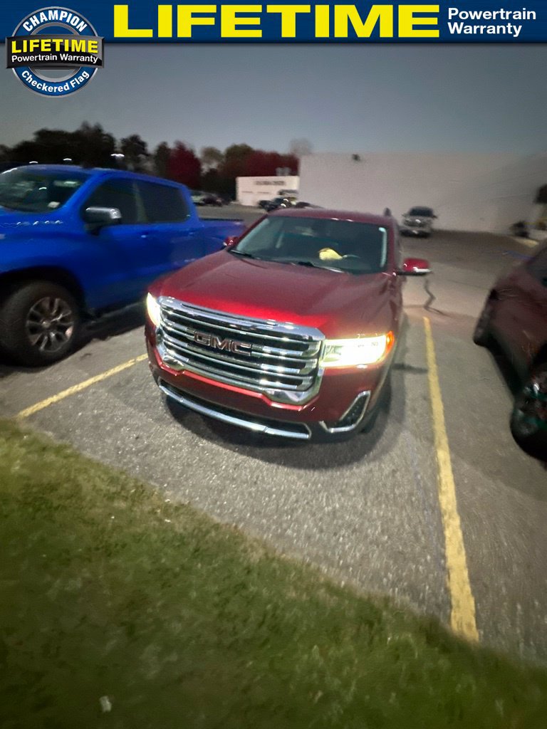 Used 2023 GMC Acadia SLT FWD image 1
