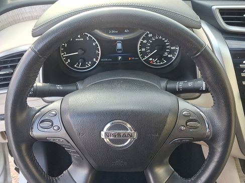 Used 2020 Nissan Murano SV w/ Premium Package image 19