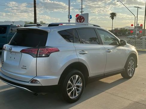 Used 2016 Toyota RAV4 XLE AWD/4WD image 27