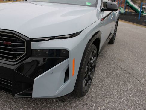 New 2026 BMW XM Label Red image 42