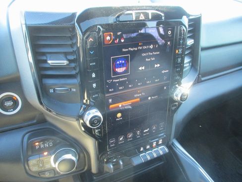 Used 2021 RAM 1500 Big Horn w/ Built-to-serve Edition image 27