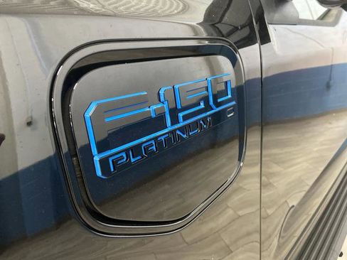 New 2025 Ford F150 Lightning Platinum AWD/4WD image 40