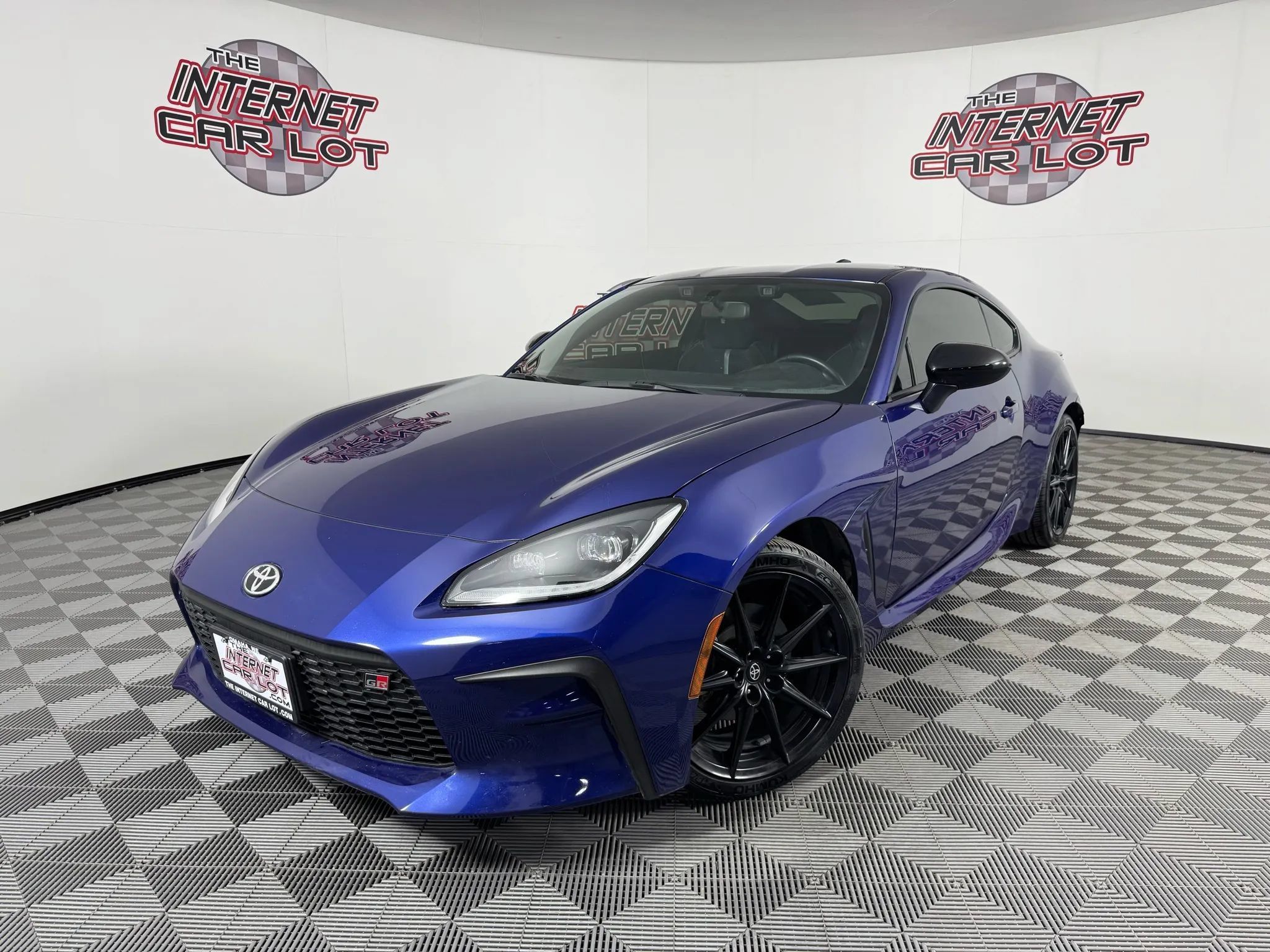 Used 2024 Toyota GR86 Premium RWD image 1