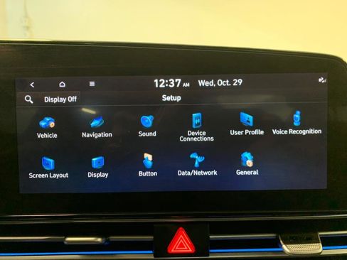 Used 2024 Hyundai Elantra SEL image 25