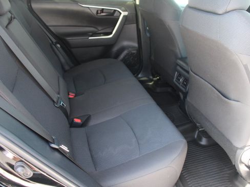 Certified 2024 Toyota RAV4 LE AWD/4WD image 17