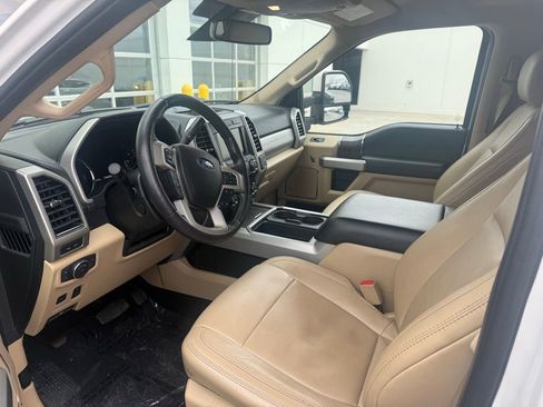 Used 2019 Ford F350 Lariat w/ Lariat Ultimate Package image 3