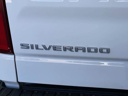 Used 2020 Chevrolet Silverado 1500 RST w/ Z71 Off-Road Package AWD/4WD image 11
