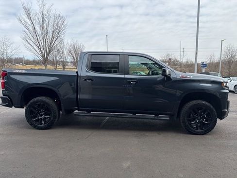 Used 2021 Chevrolet Silverado 1500 LT Trail Boss w/ LT Trail Boss Premium Package image 9