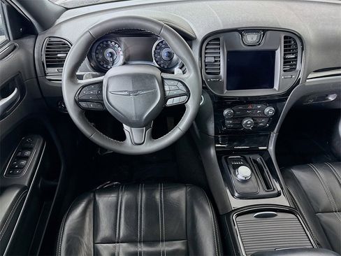 Used 2023 Chrysler 300 S image 4