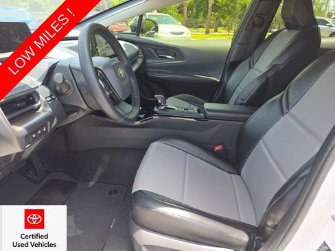 Used 2023 Toyota Prius XLE FWD image 24