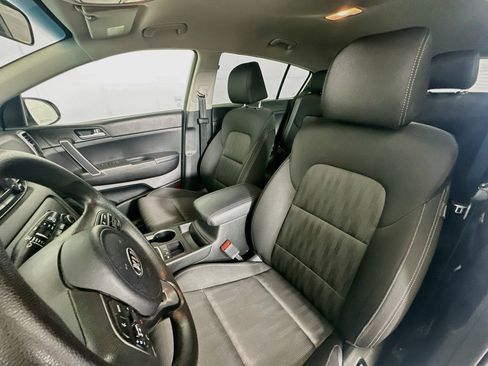 Used 2019 Kia Sportage LX AWD/4WD image 13