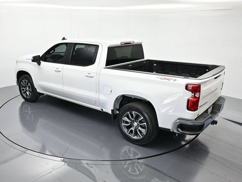 Certified 2023 Chevrolet Silverado 1500 LT AWD/4WD image 33