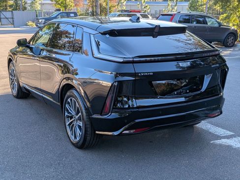 Used 2024 Cadillac Lyriq Sport image 5