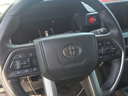 Used 2025 Toyota 4Runner TRD Off-Road image 9