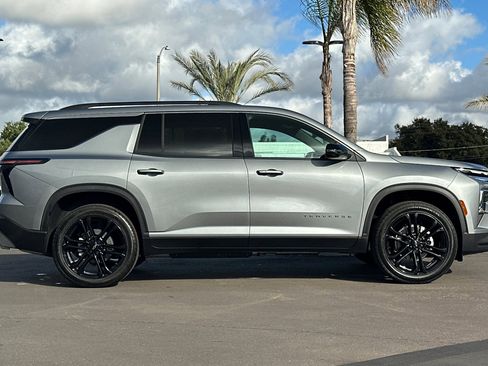 New 2026 Chevrolet Traverse LT image 3