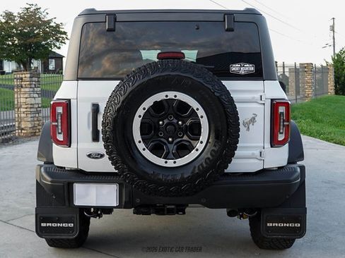 Used 2023 Ford Bronco Badlands w/ Sasquatch Package AWD/4WD image 7